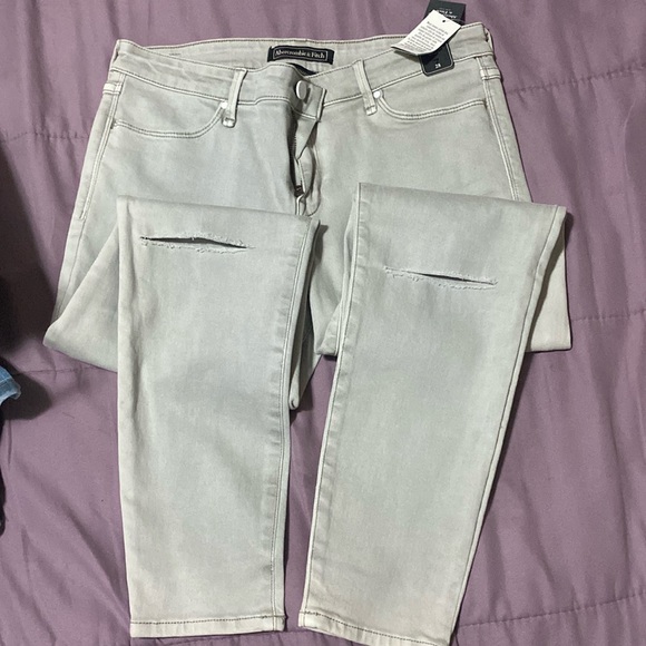 Women’s Abercrombie skinny jeans light grey size 28 - Picture 2 of 9